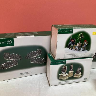 Sale Photo Thumbnail #341: Set of 7 pieces of  Dept 56 Village Accessories