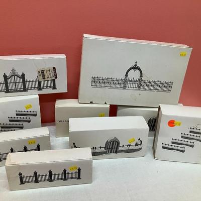 Sale Photo Thumbnail #343: 9 pieces of Dept 56 Heritage Village fence accessories