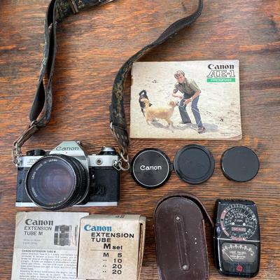 Vintage Canon 35mm film camera + extras