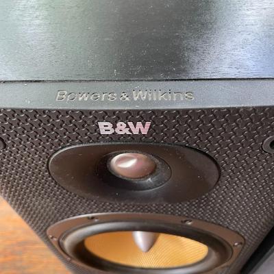 Pair of B&W DM601 SE bookshelf speakers