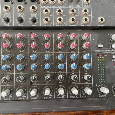 Mackie Micro Series 1202 mixer