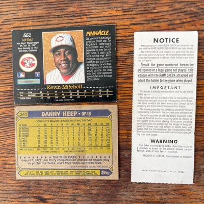Mixed lot of Baltimore Orioles Baseball memorabilia