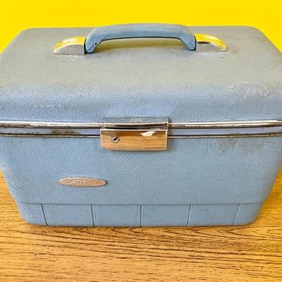 Vintage Samsonite make-up travel case