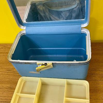 Vintage Samsonite make-up travel case