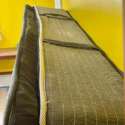 MINT Beautyrest "Harmony" queen-size mattress