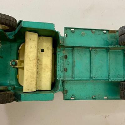 Mixed 4-piece lot of vintage toy cars