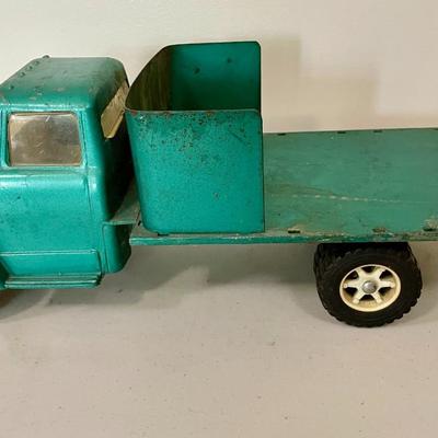 Mixed 4-piece lot of vintage toy cars