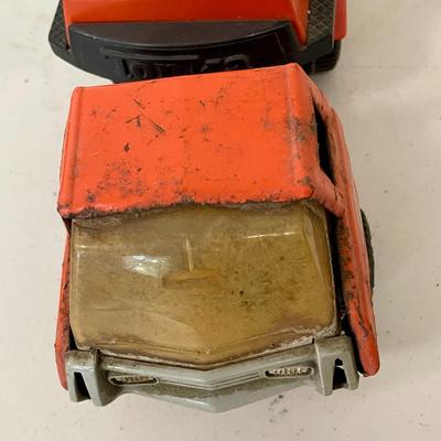 Mixed 4-piece lot of vintage toy cars