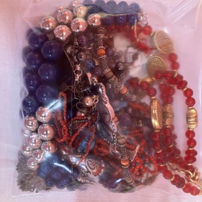 Sale Photo Thumbnail #411: Lot of beaded costume jewelry necklaces