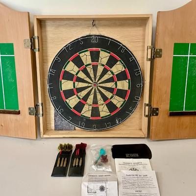 Dart board set