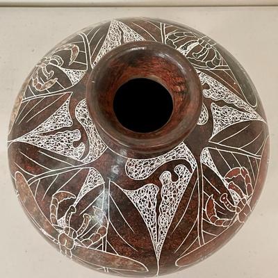 Trio of hand-made Nicaragua vases by Juan Paulino Martinez & Lourdes Martinez