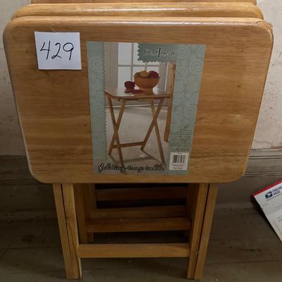 4 TV Trays