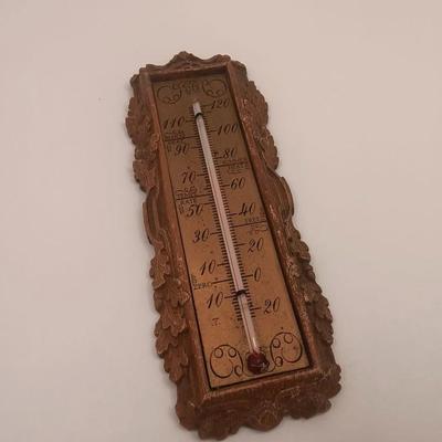 Hanging thermometer