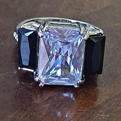 Fashion Ring