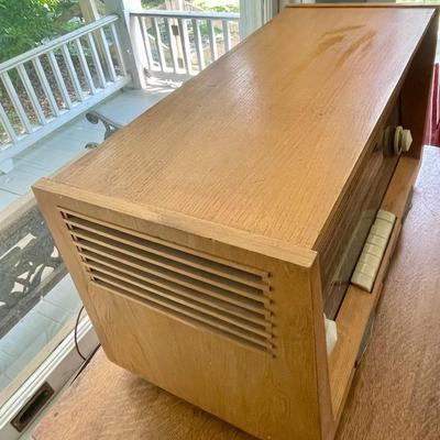 Vintage Grundig 3095 Majestic tube radio