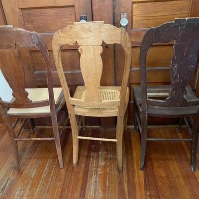 Set of 6 caned chairs