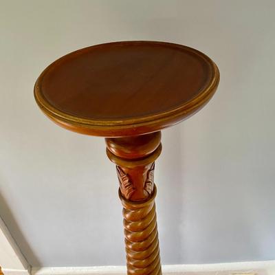 Acanthus barley twist claw-foot plant stand/plinth