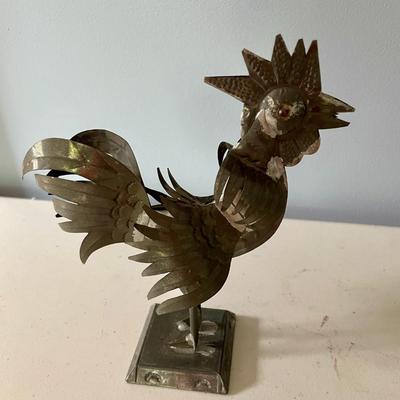 Pair of cut metal roosters