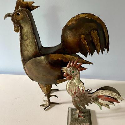 Pair of metal roosters