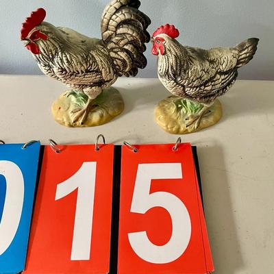 Vintage Japan painted ceramic rooster & hen