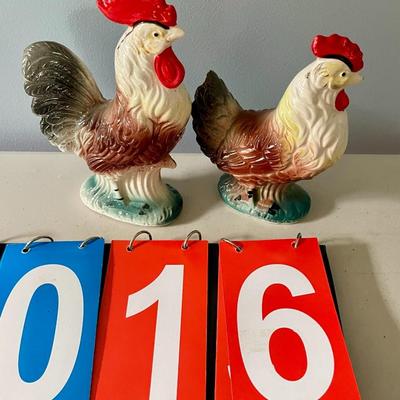 Vintage Japan painted ceramic rooster & hen