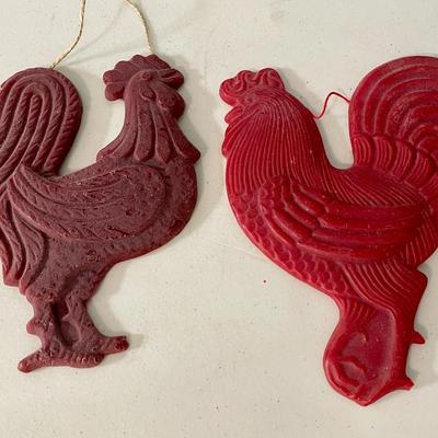 Mixed lot of roosters