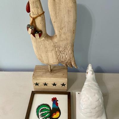 Mixed 3pc lot of roosters