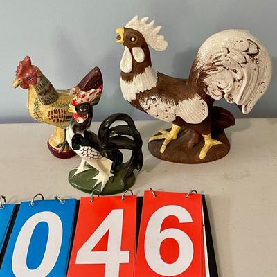 Vintage 3pc lot of ceramic & chalkware roosters