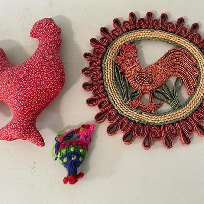 Mixed 5pc lot of rooster decor