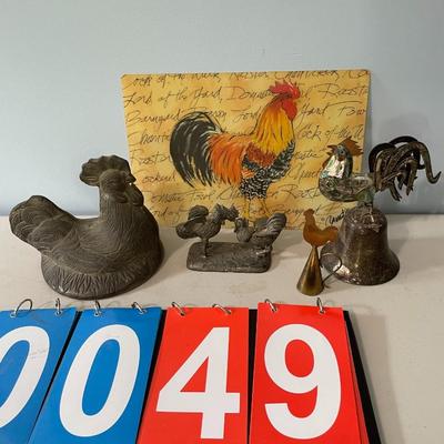 Mixed 5pc vintage lot of metal roosters + vinyl placemat
