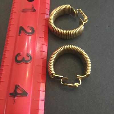 Cool vintage Spring like hoop clip on earrings