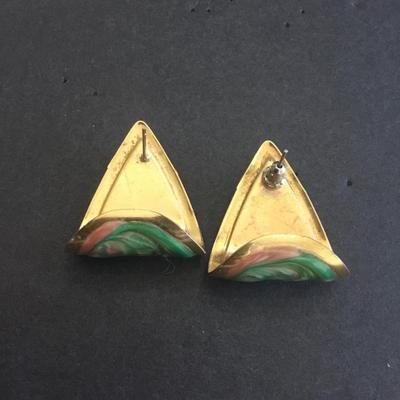 Beautiful, vintage, pink and dark green marbled enamel earrings