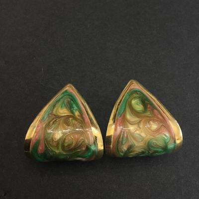 Beautiful, vintage, pink and dark green marbled enamel earrings