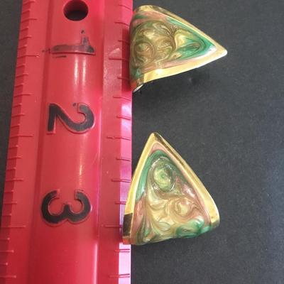 Beautiful, vintage, pink and dark green marbled enamel earrings