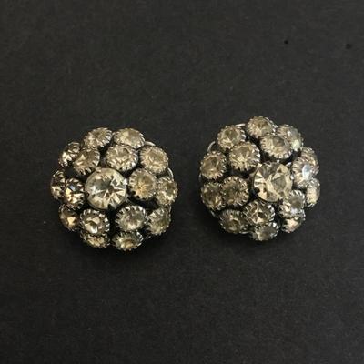Gorgeous, vintage, Silvertone, crystal rhinestone, domed studded earrings