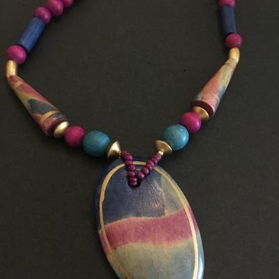 Beautiful vintage necklace