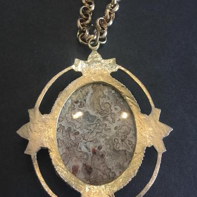Beautiful vintage picture. Jasper large pendant necklace. Very nice very beautiful.