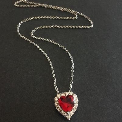 Beautiful, vintage, red crystal heart necklace