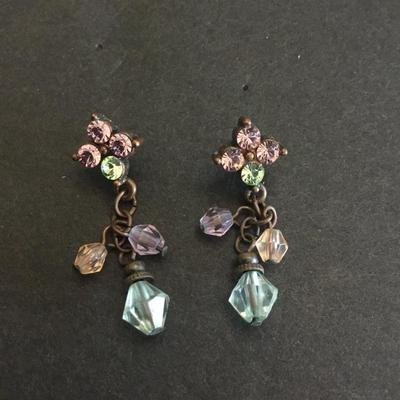 Beautiful crystal dangle earrings