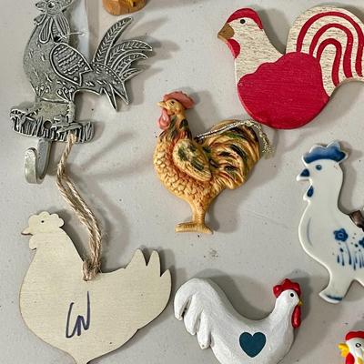 Mixed 11pc lot of roosters