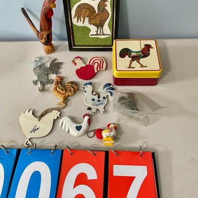 Mixed 11pc lot of roosters