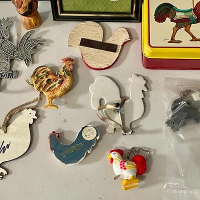 Mixed 11pc lot of roosters