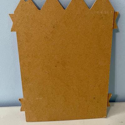 Mixed 29pc lot of small roosters + sign