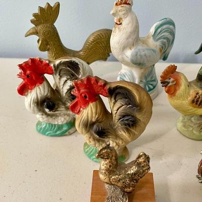 Mixed 13pc lot of roosters