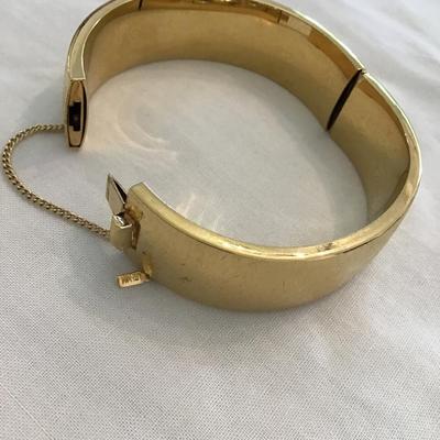 Beautiful, vintage gold tone, Monet hinged bracelet
