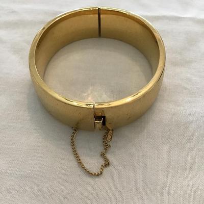 Beautiful, vintage gold tone, Monet hinged bracelet