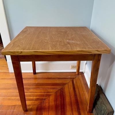 Square table
