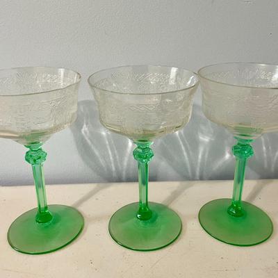 Vintage 15pc lot Depression etched glass stemware