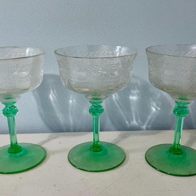 Vintage 15pc lot Depression etched glass stemware