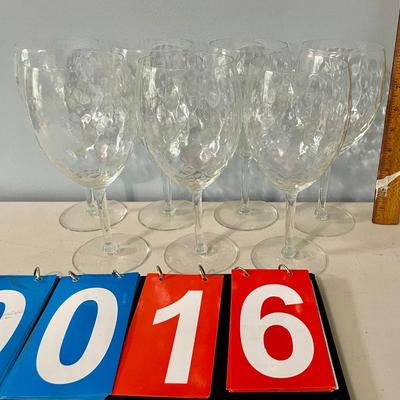Lot of 8 faceted wine glasses